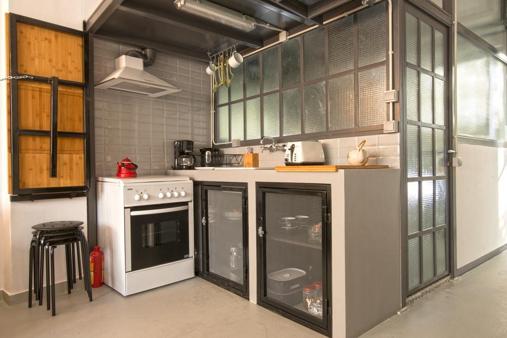 Monastiraki Factory Citycenter- Unspoiled Athens Apartments Екстериор снимка